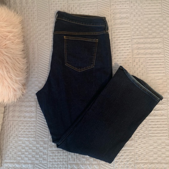 Old Navy- The Sweetheart Jean - Picture 6 of 6